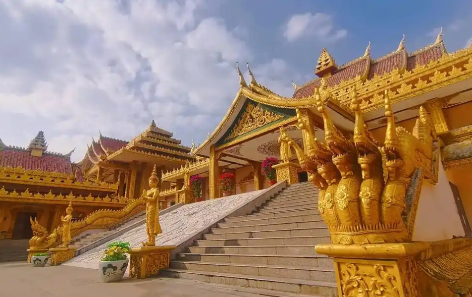 泰国丢护照后如何补办旅行证？缩略图